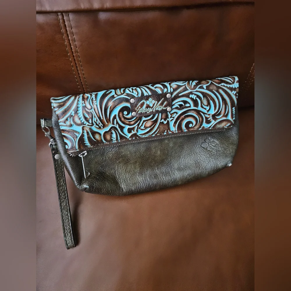 Patricia Nash - Tooled Turquoise Leather Clutch Excellent